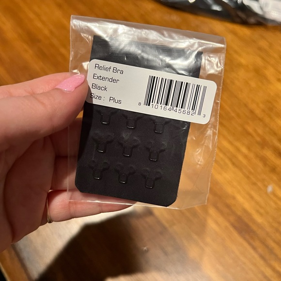 EBY Relief Bra Black MDD - Picture 6 of 10